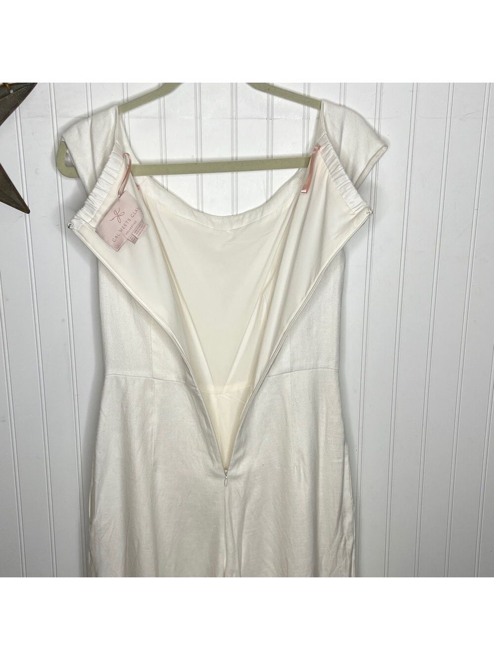 Gal Meets Glam Elegant Cream Jumpsuit Size 2 - Picture 11 of 16